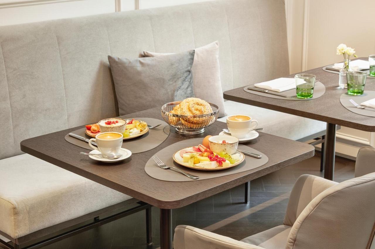 Hyperion Hotel Salzbourg Extérieur photo Breakfast at the Hotel